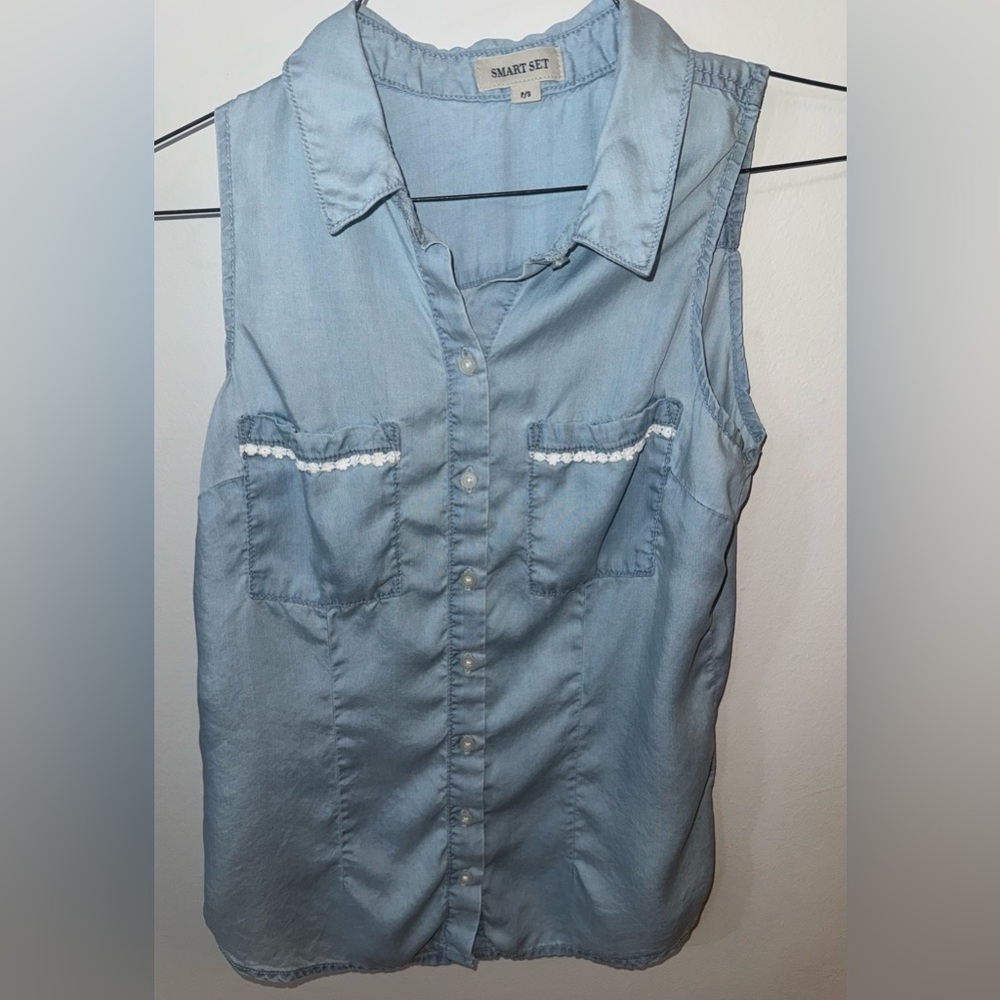 Women’s Smart Set  Sleeveless Denim Button-Up top size petite small
